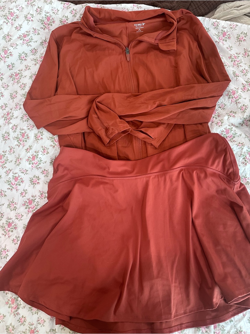 Women’s StudioSmooth Rust Athletic Skort and Zip Up Jacket Set Old Navy